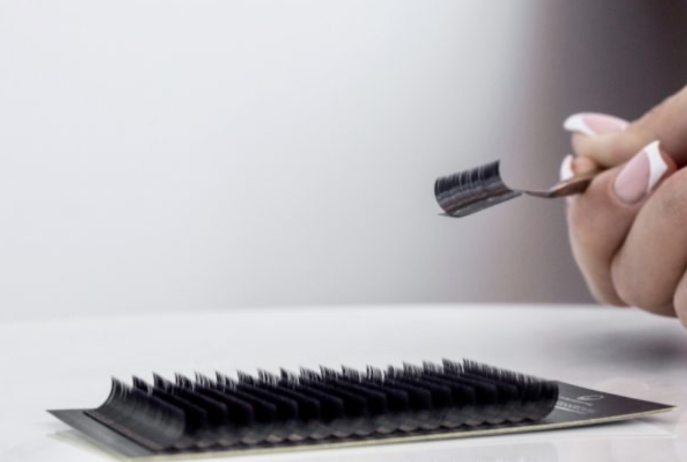DLUX Individual Eyelashes Mink Mix Tray C/CC/D
